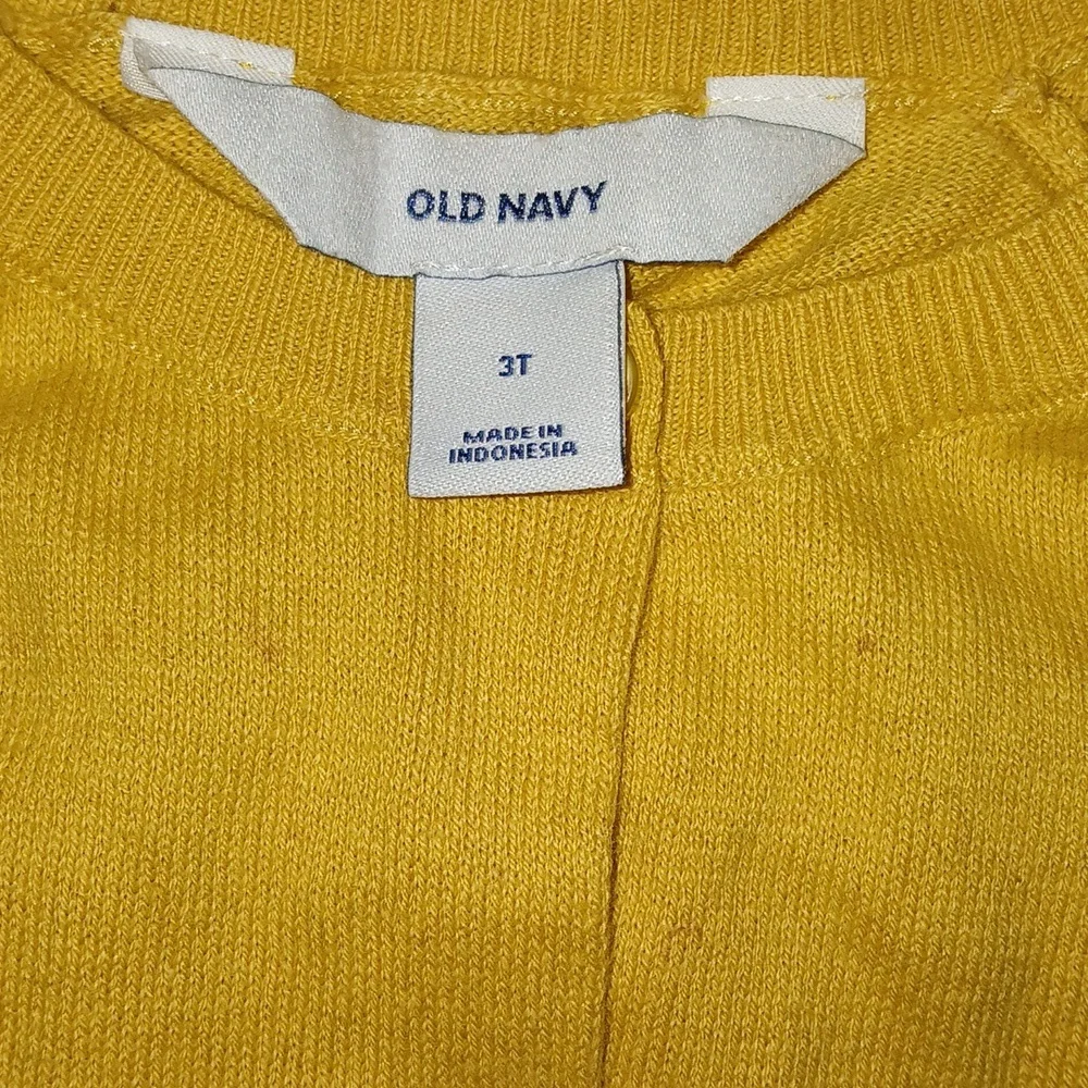 Old Navy Toddler‎ girls Mustard Yellow cardigan Size 3T
